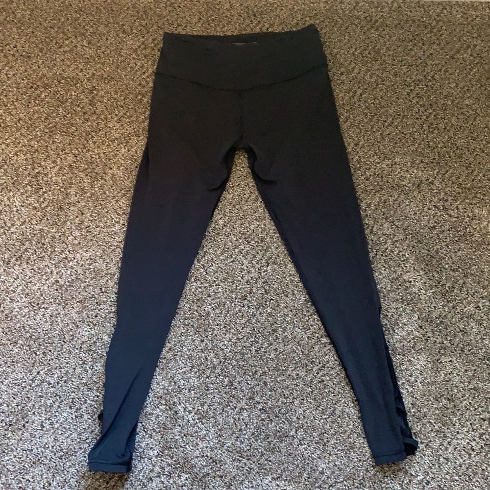 Victoria’s Secret Knockout Leggings Size S Black